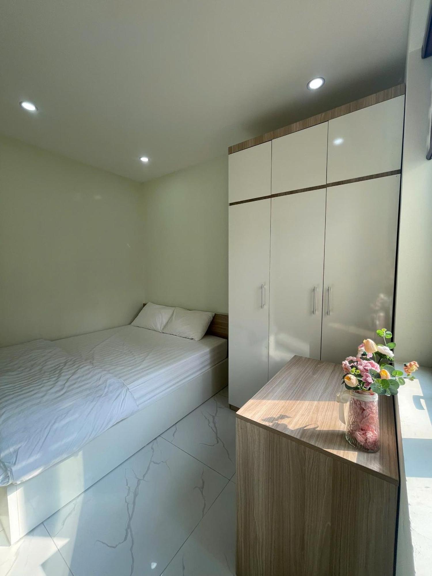 Era Apartment Xuan Thuy Hanoi Exterior foto