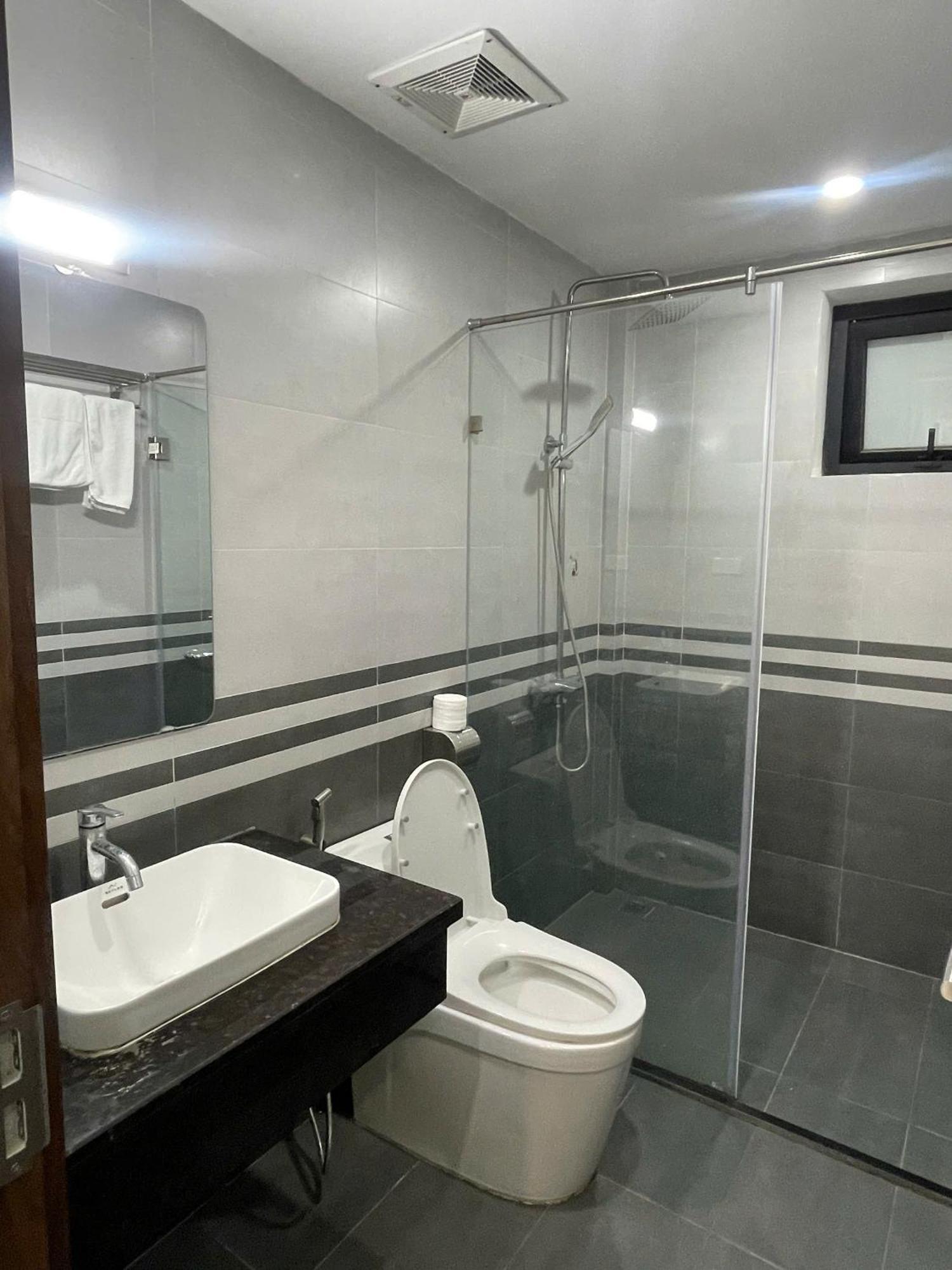 Era Apartment Xuan Thuy Hanoi Exterior foto
