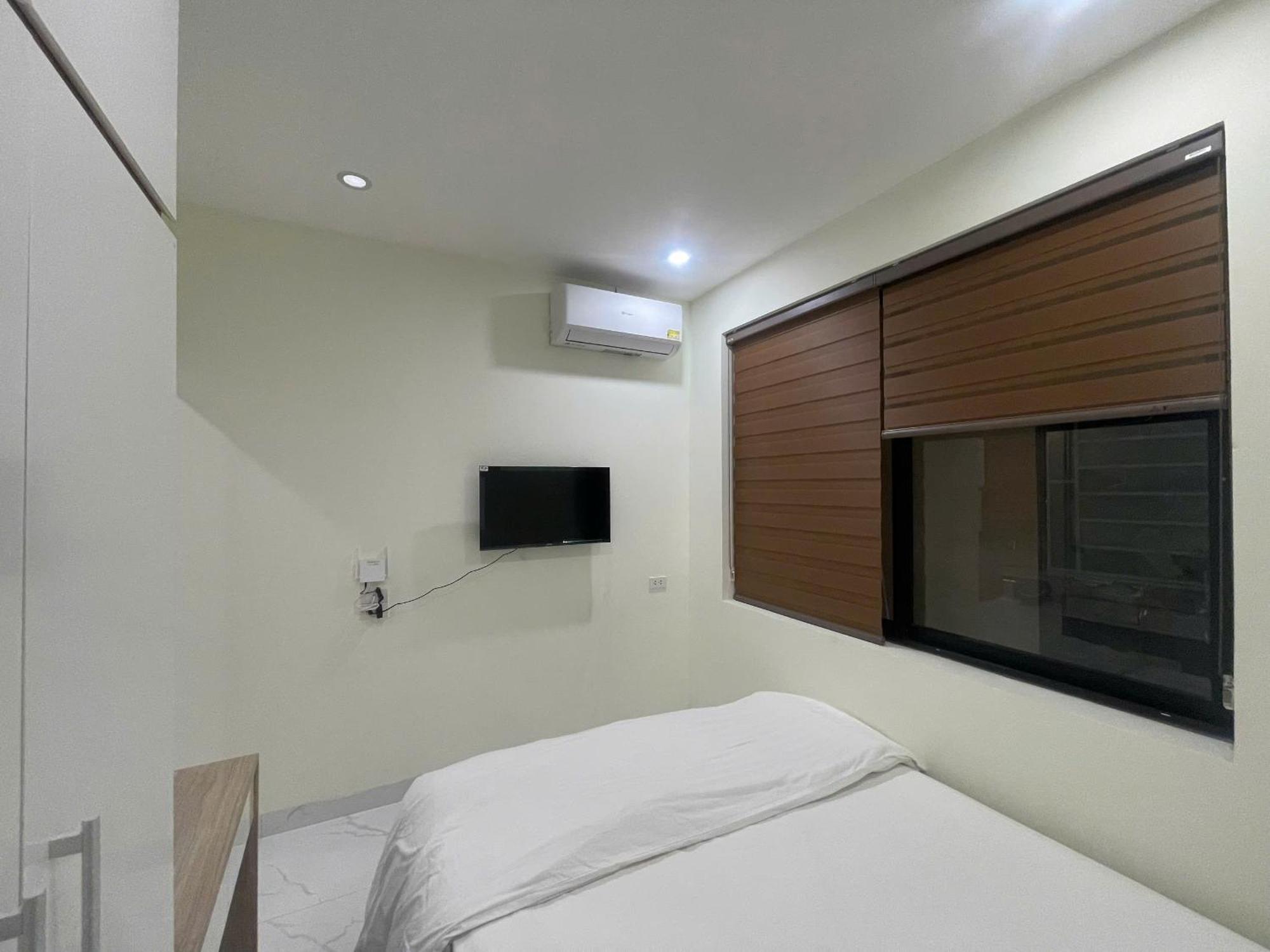 Era Apartment Xuan Thuy Hanoi Exterior foto
